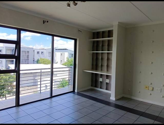 0 BEDROOM APARTMENT FOR SALE IN THE PADDOCKS